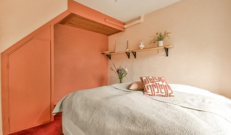Couleurs tendance 2026 pour une chambre à coucher moderne et apaisante